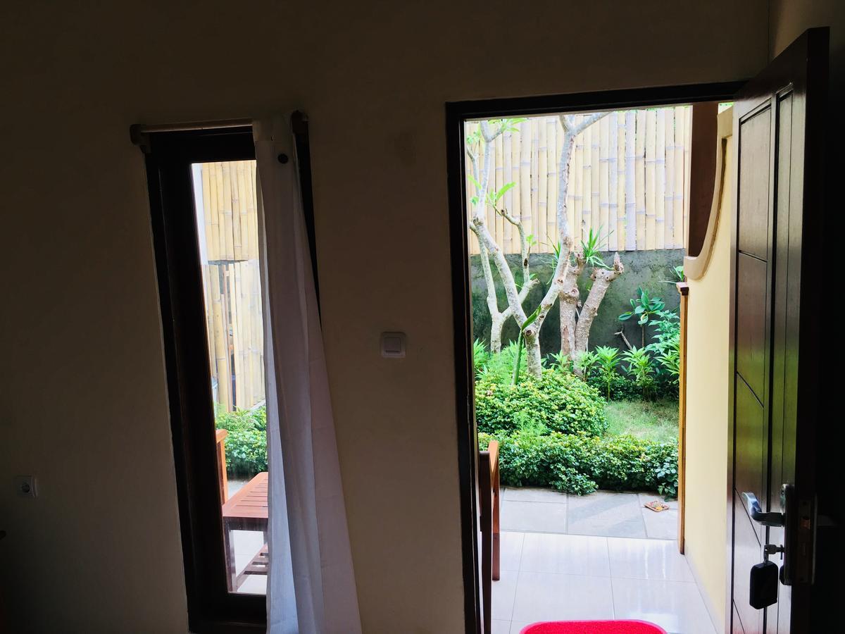 Yudhist Guest House Lembongan Exterior foto